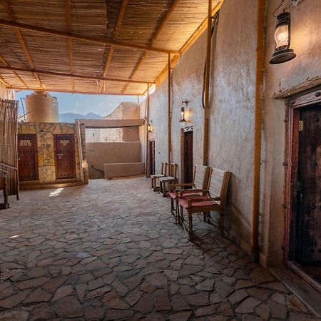 Antique Inn Назва Экстерьер фото