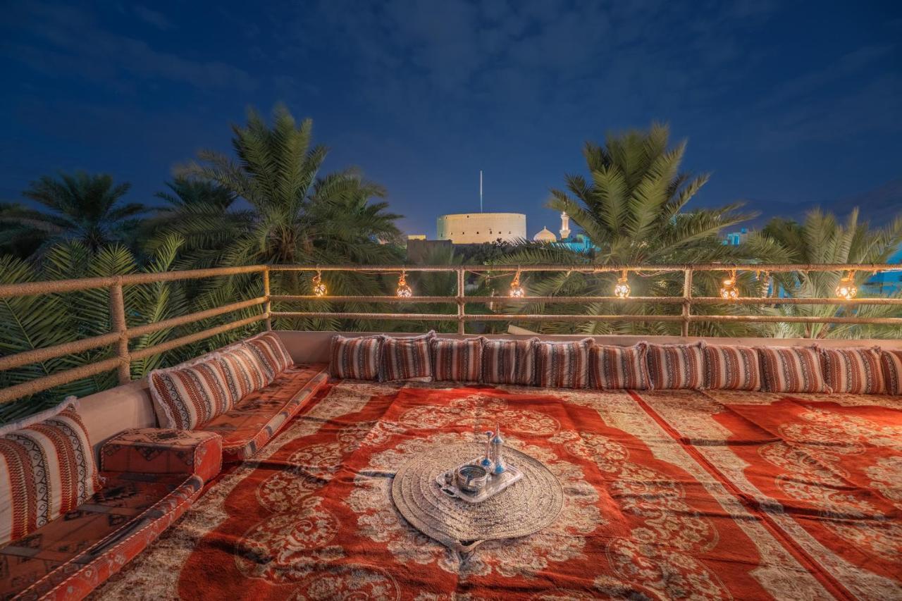 Antique Inn Назва Экстерьер фото