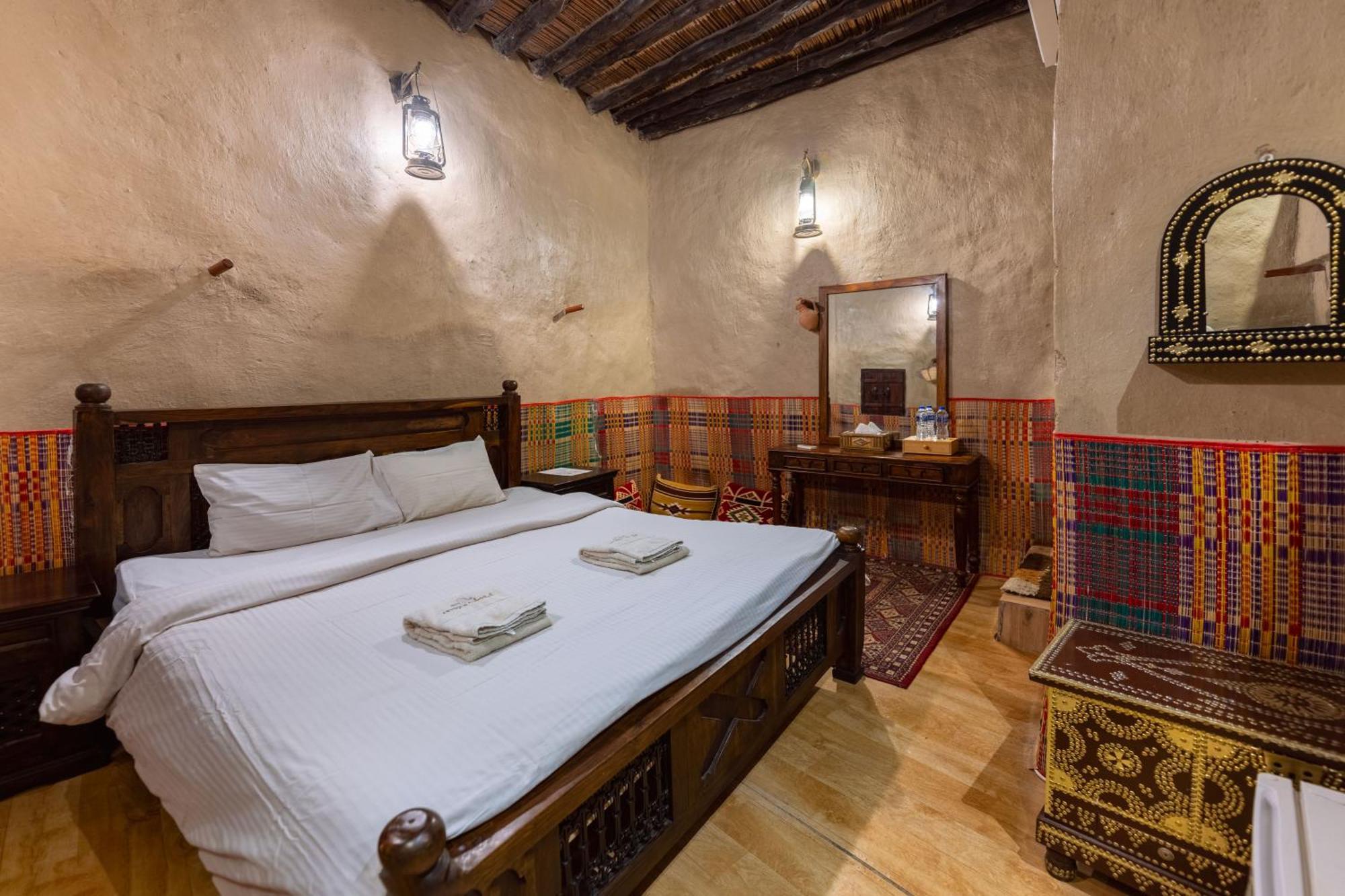 Antique Inn Назва Экстерьер фото